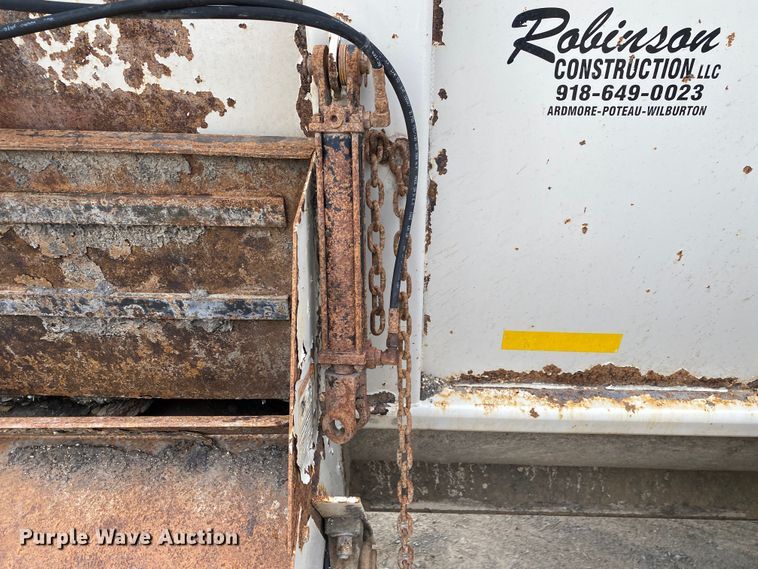 image for item DM4183 Kuhn Knight Slinger 8141  manure spreader