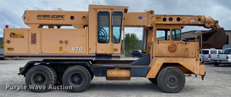 image for item DM4185 Badger 670  wheeled excavator
