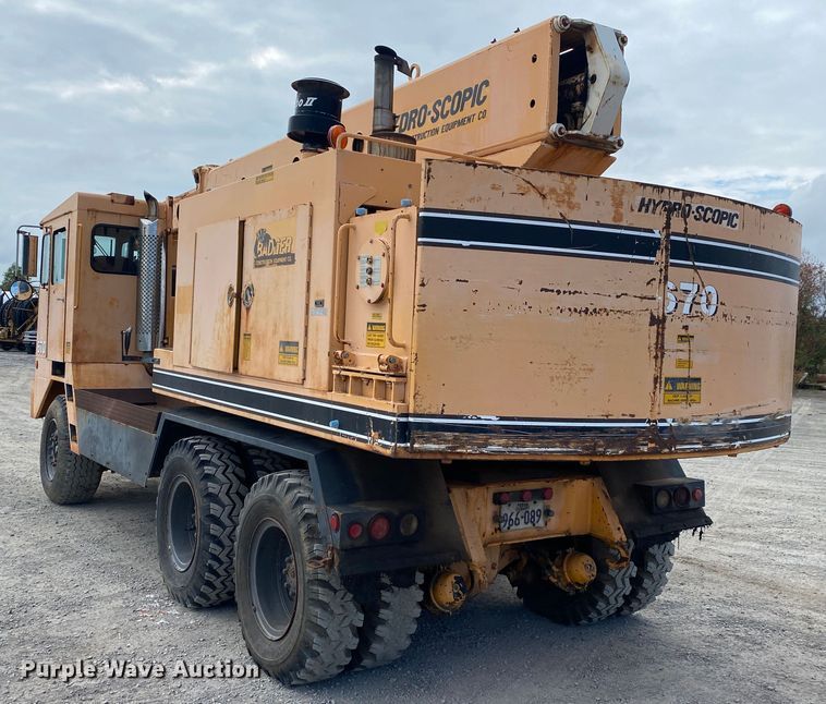 image for item DM4185 Badger 670  wheeled excavator