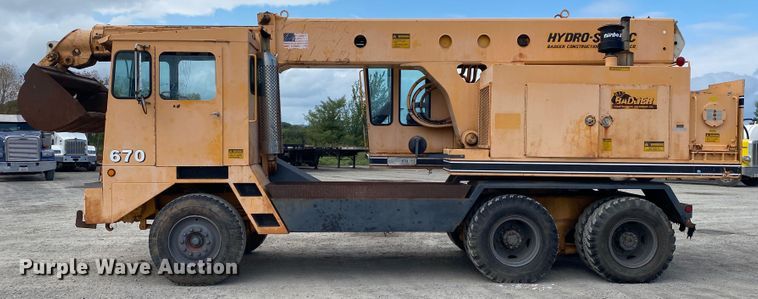 image for item DM4185 Badger 670  wheeled excavator