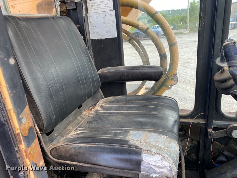 image for item DM4185 Badger 670  wheeled excavator