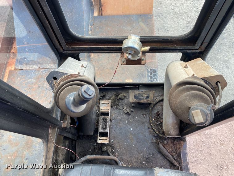 image for item DM4185 Badger 670  wheeled excavator