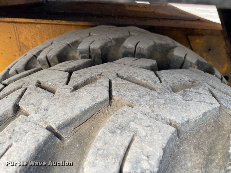 image for item DM4185 Badger 670  wheeled excavator