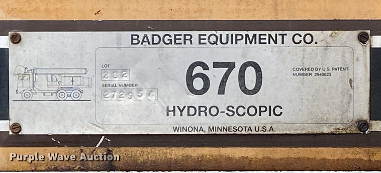 image for item DM4185 Badger 670  wheeled excavator