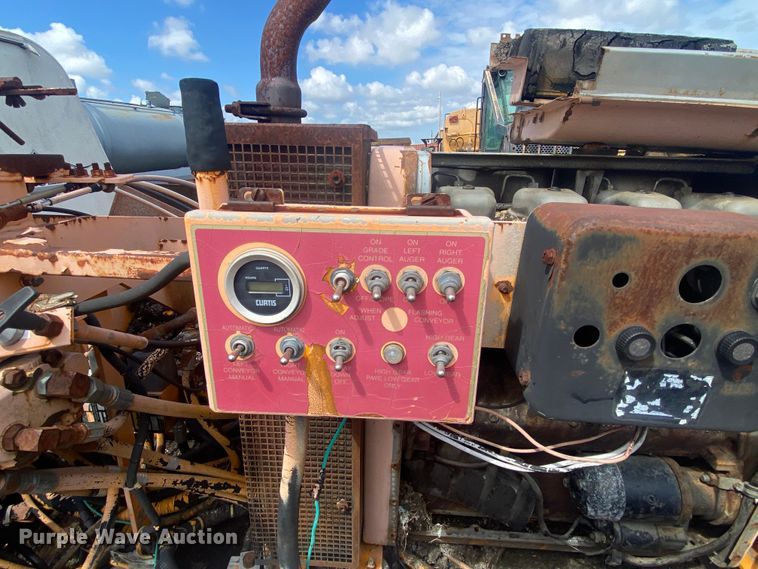 image for item DM4190 LeeBoy L8500T  paver