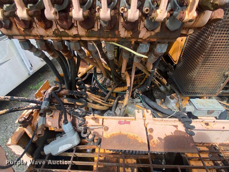 image for item DM4190 LeeBoy L8500T  paver