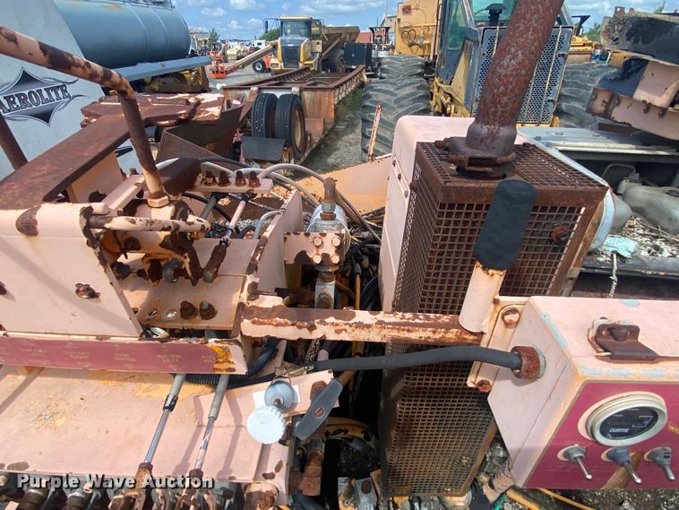 image for item DM4190 LeeBoy L8500T  paver