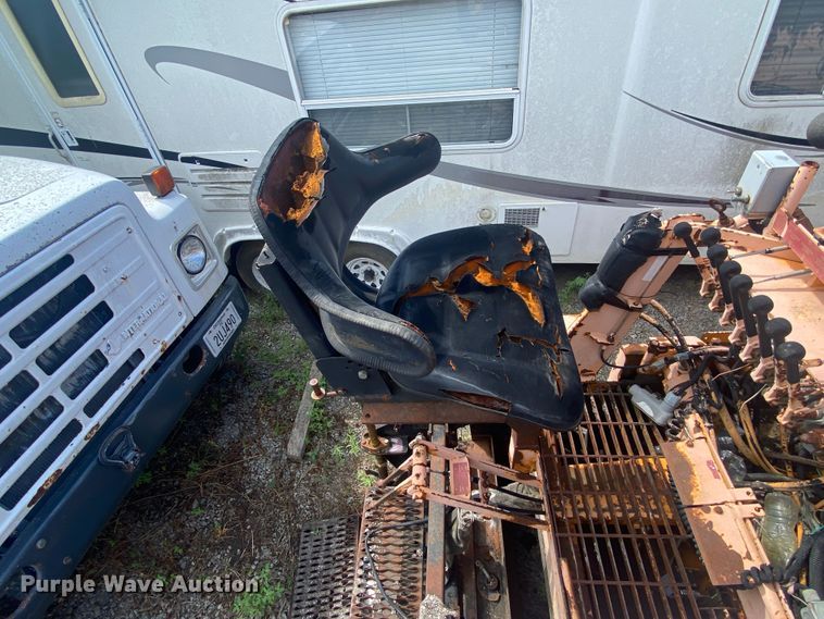 image for item DM4190 LeeBoy L8500T  paver