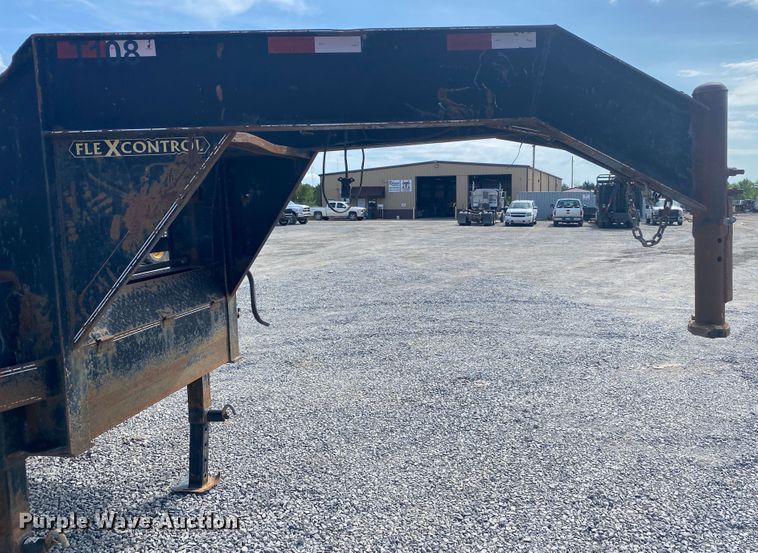 image for item DM4194 2009 Elite Trailers Dovetail-36  equipment trailer