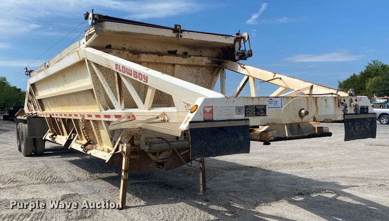 image for item DM4195 2002 Flowboy  bottom dump trailer
