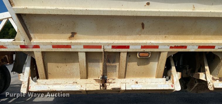 image for item DM4195 2002 Flowboy  bottom dump trailer