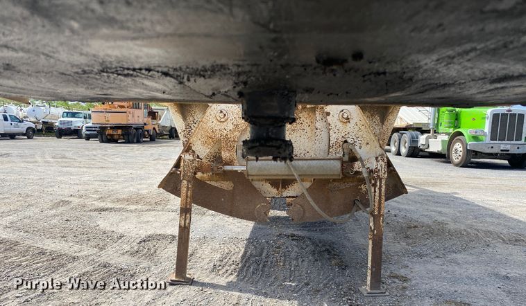 image for item DM4195 2002 Flowboy  bottom dump trailer