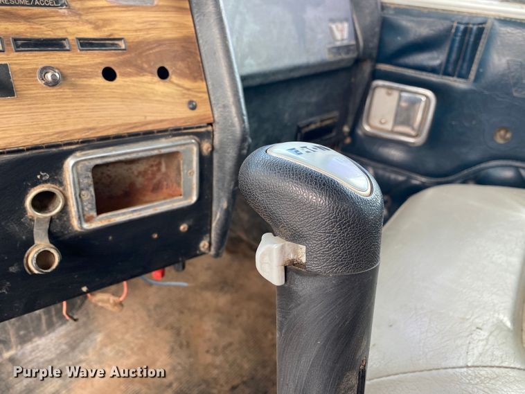 image for item DM4196 2001 Western Star 4964F  manure spreader truck