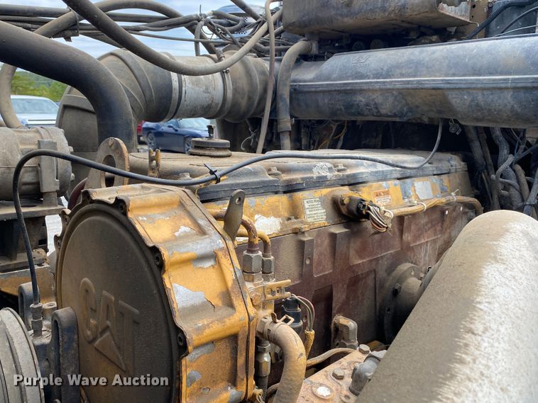 image for item DM4196 2001 Western Star 4964F  manure spreader truck