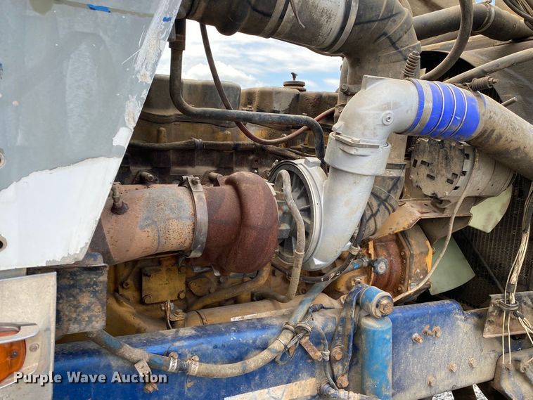 image for item DM4196 2001 Western Star 4964F  manure spreader truck