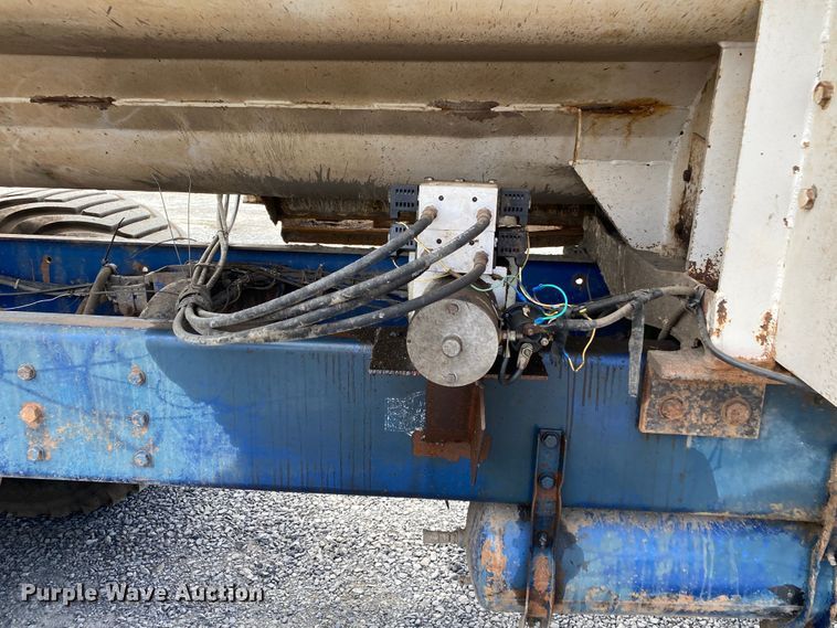 image for item DM4196 2001 Western Star 4964F  manure spreader truck