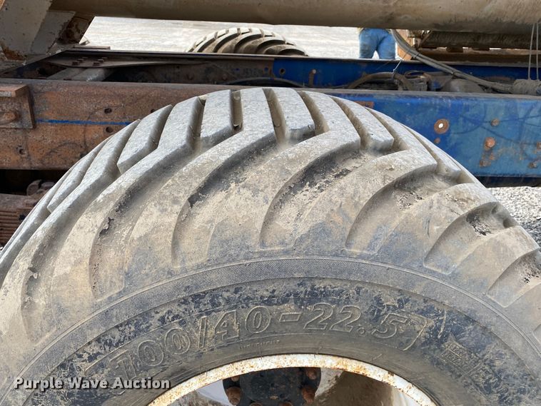 image for item DM4196 2001 Western Star 4964F  manure spreader truck