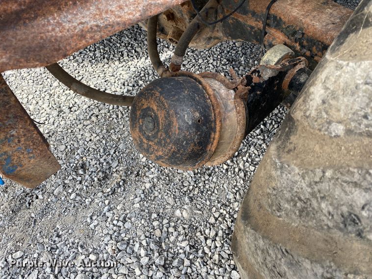 image for item DM4196 2001 Western Star 4964F  manure spreader truck