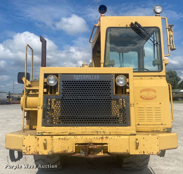 image for item DM4197 1989 Caterpillar 613C  elevating scraper