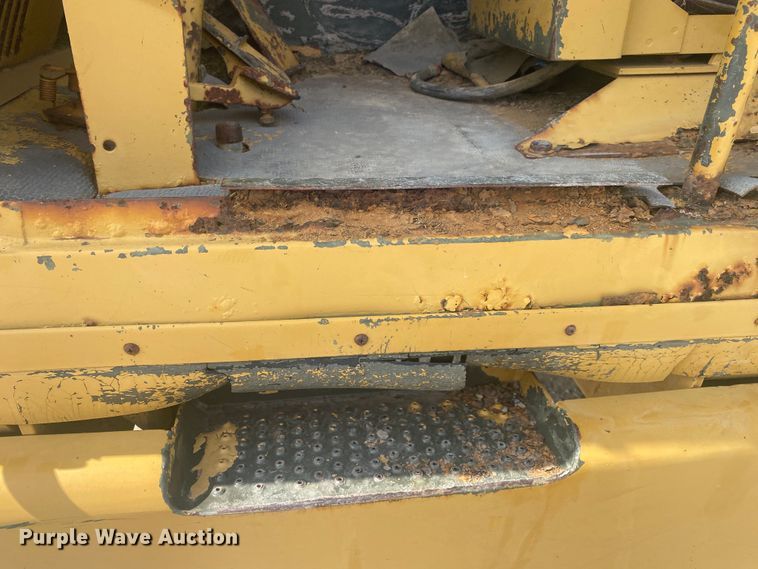 image for item DM4197 1989 Caterpillar 613C  elevating scraper