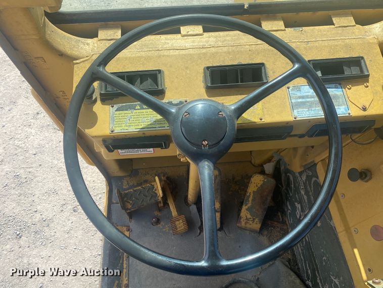 image for item DM4197 1989 Caterpillar 613C  elevating scraper