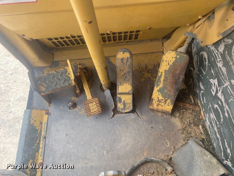 image for item DM4197 1989 Caterpillar 613C  elevating scraper