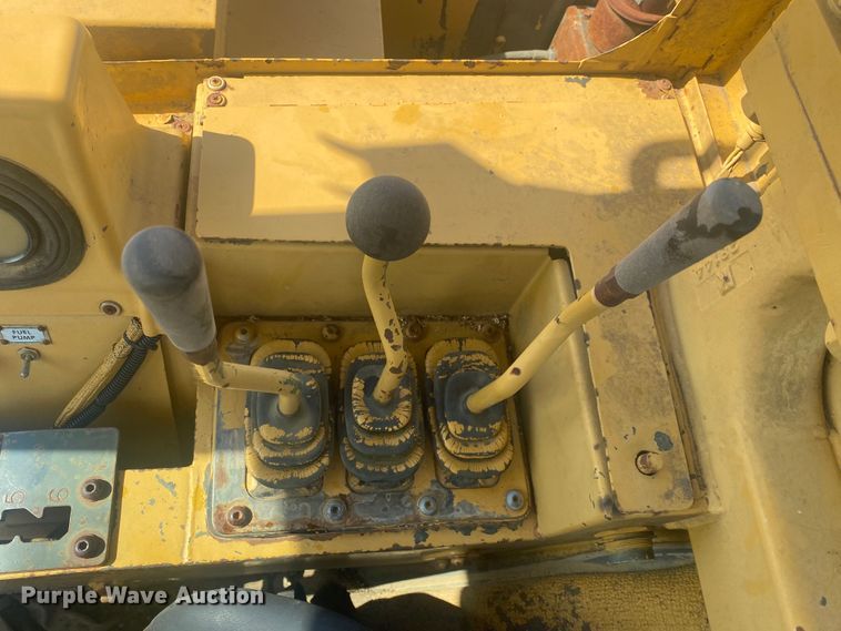 image for item DM4197 1989 Caterpillar 613C  elevating scraper