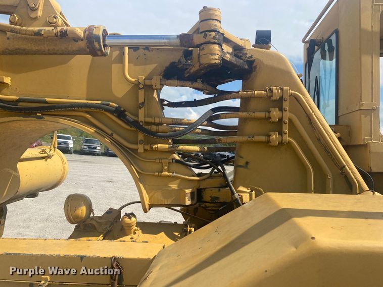 image for item DM4197 1989 Caterpillar 613C  elevating scraper