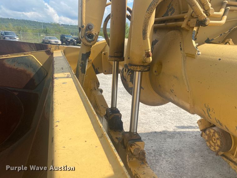 image for item DM4197 1989 Caterpillar 613C  elevating scraper