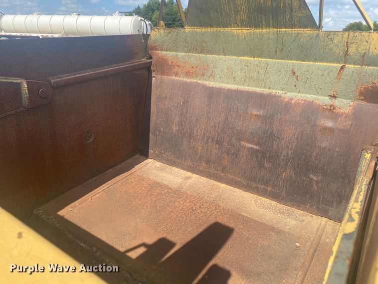 image for item DM4197 1989 Caterpillar 613C  elevating scraper