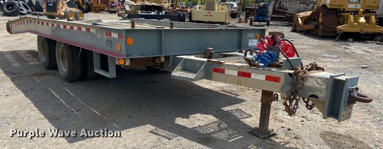 image for item DM4202 2003 American  equipment trailer