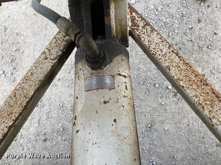 image for item DM4203 2009 Clement 2AT1210S  end dump pup trailer