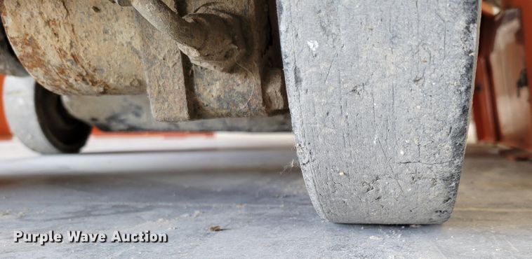 image for item DM7988 2012 Husqvarna FS4800D  concrete saw