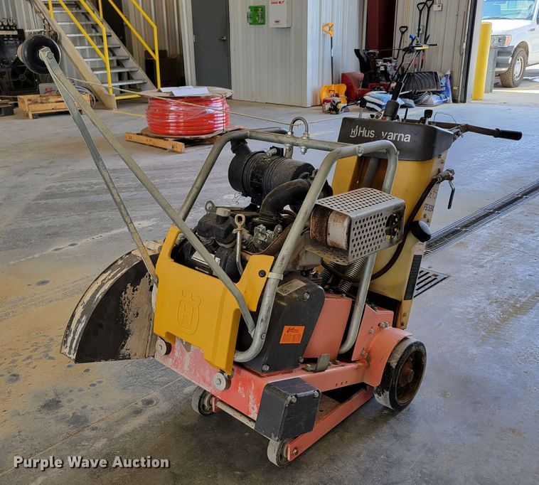 Husqvarna FS524 concrete saw in Crescent, IA Item DM7989 sold