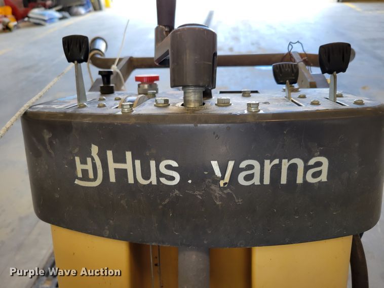 image for item DM7989 Husqvarna FS524  concrete saw