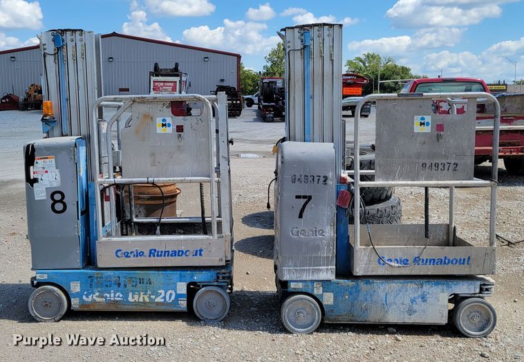 image for item DM7992 (2) Genie GR-20 scissor lifts