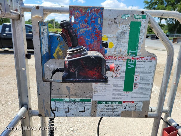 image for item DM7992 (2) Genie GR-20 scissor lifts