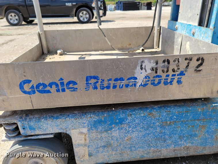 image for item DM7992 (2) Genie GR-20 scissor lifts