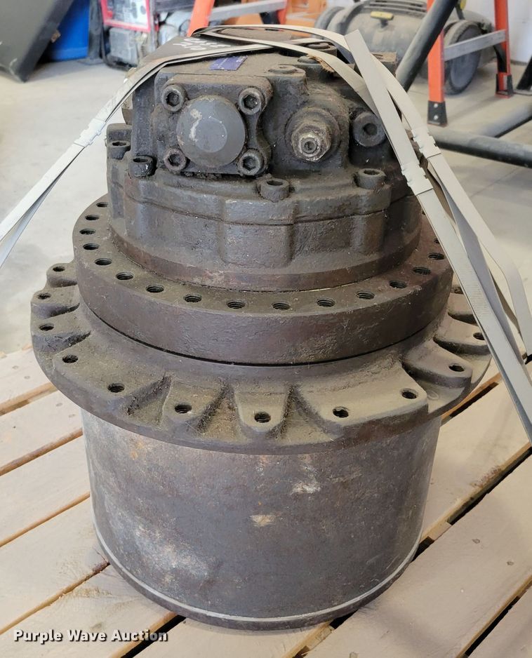 image for item DM7995 Kayaba Industry B0240-93032  final drive assembly