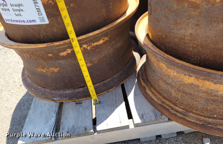 image for item DM7997 (3) wheels