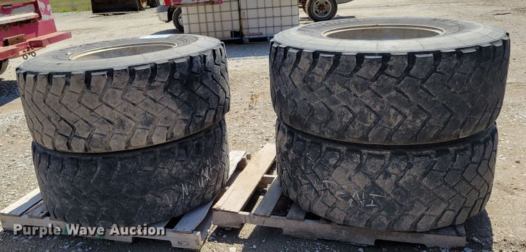 image for item DM7998 (4) Michelin tires and wheels