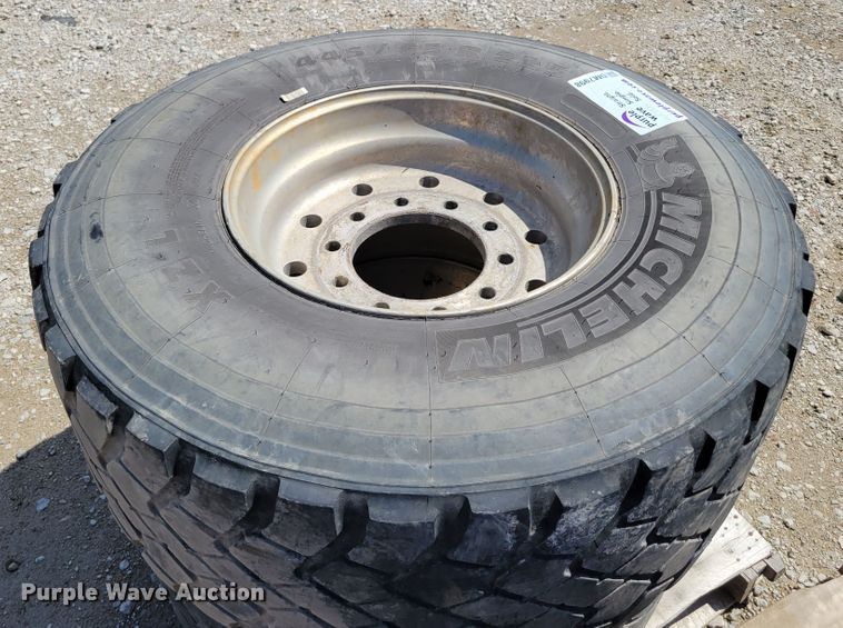 image for item DM7998 (4) Michelin tires and wheels