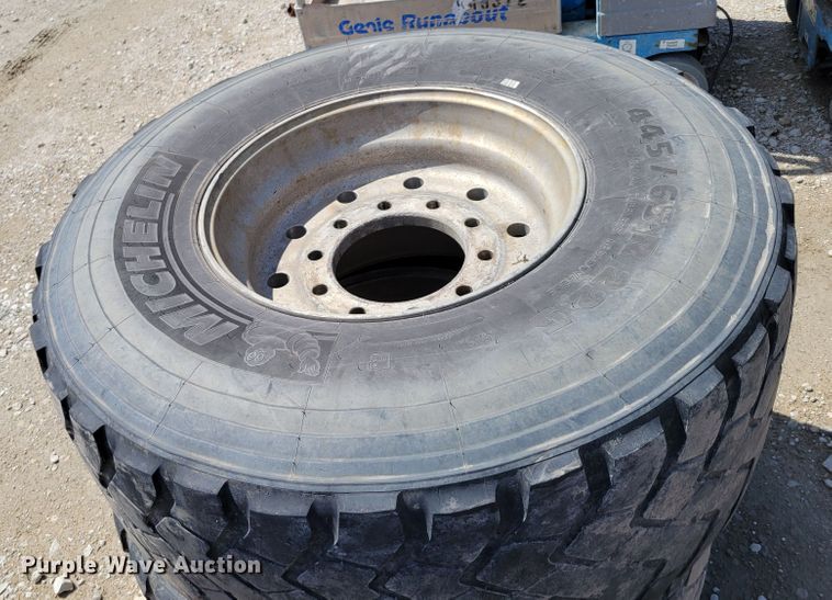 image for item DM7998 (4) Michelin tires and wheels