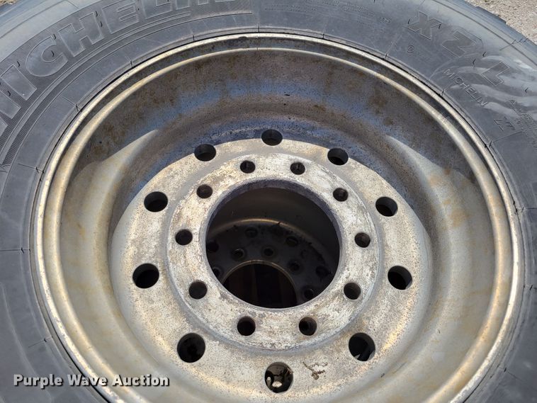 image for item DM7998 (4) Michelin tires and wheels