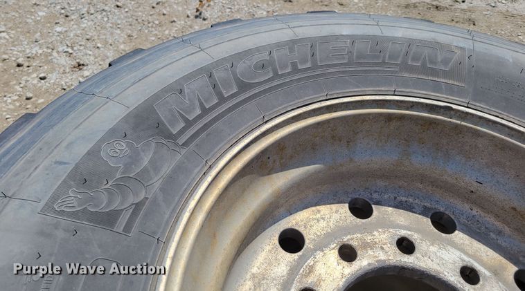 image for item DM7998 (4) Michelin tires and wheels