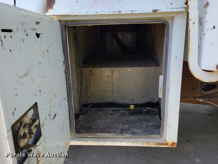 image for item DM8009 2008 Ford F550 Super Duty XL dump truck