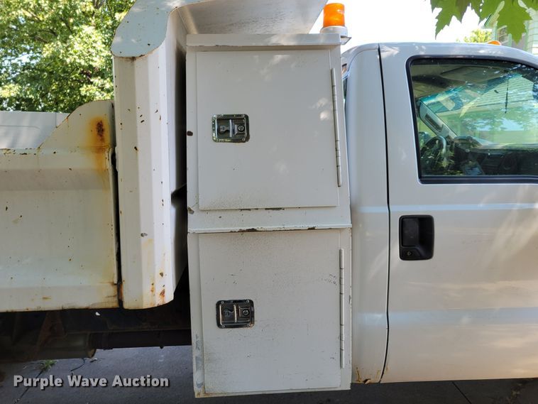 image for item DM8009 2008 Ford F550 Super Duty XL dump truck