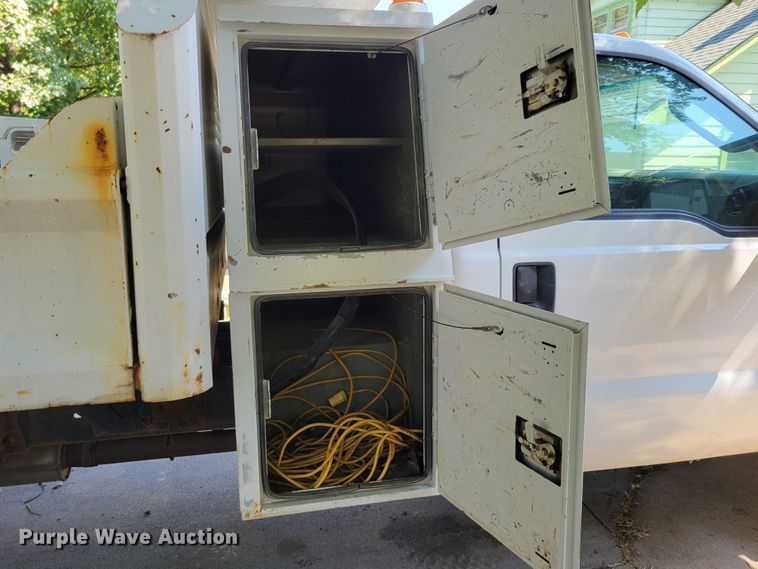 image for item DM8009 2008 Ford F550 Super Duty XL dump truck