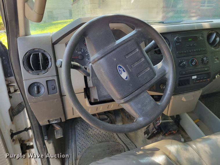 image for item DM8009 2008 Ford F550 Super Duty XL dump truck