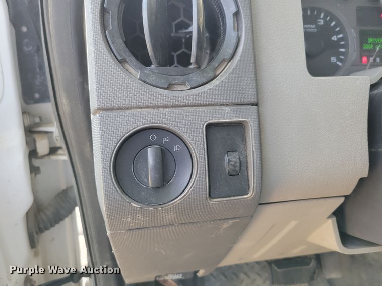 image for item DM8009 2008 Ford F550 Super Duty XL dump truck